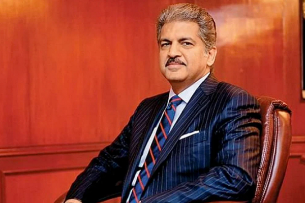  What are off-road vehicles meant to do Anand Mahindra Reacts women uses thar Car to tow cart