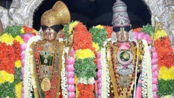 Koodaravalli celebrates Aandal temple Tamil month of Margazhi akkara adisal naivedyam 