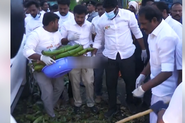 Annamalai is cleaning Trichy Market ahead of Modi visit 
