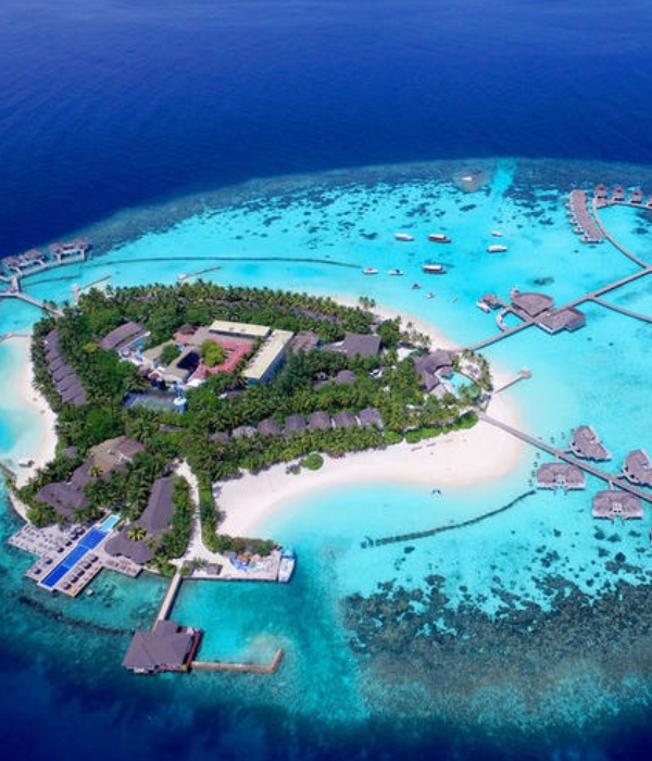 Lakshwadeep Crystal clear waters mesmerized by its natural beauty says KhushbuSundar Lakshwadeep Crystal clear waters mesmerized by its natural beauty says KhushbuSundar