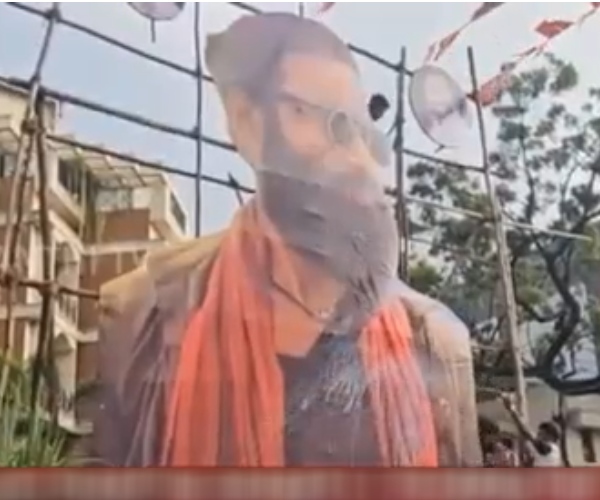  Dhanush fans welcomed Captain Miller movie by anointing beer on his cutout