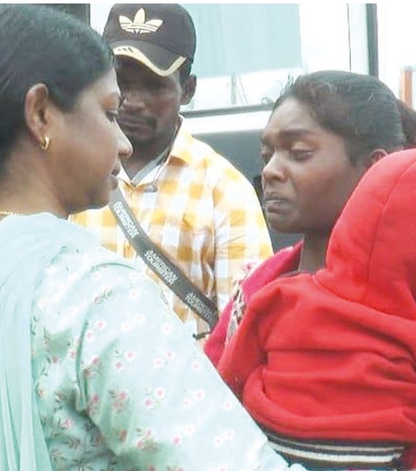Nilgiri District Collector Aruna said to forgive us; who sacrificed her daughter to leopard 