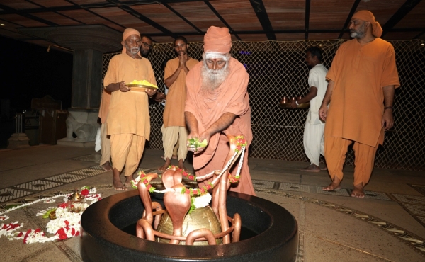 Mahashivaratri 2024 Adiyoghi Ratha yathra: Celebrate MahaShivRatri with Sadhguru