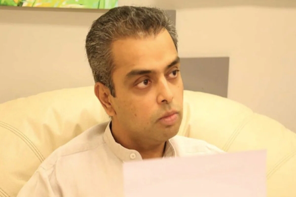 Ex Union minister Milind Deora Quits Congress and he Will Join Eknath Shinde-Led Sena 
