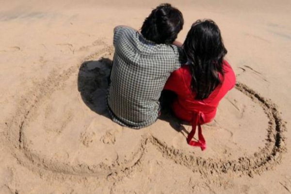 Valentines day: Police protection at Chennai Marina 