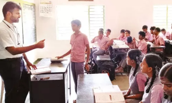 Erode Government School and District Collector sudden review, and teaching to the 10th std students