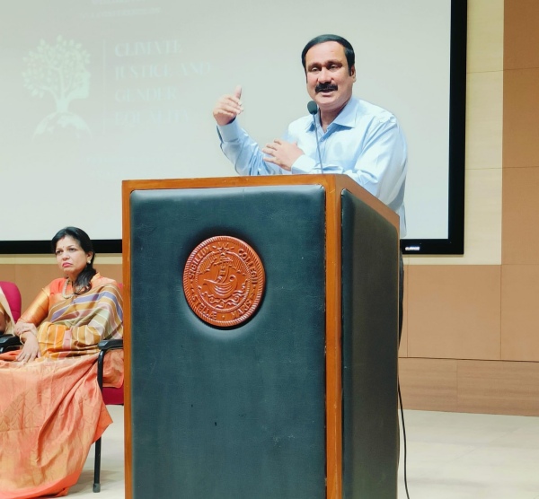 What is Edappadi Palanisamis alliance strategy? 