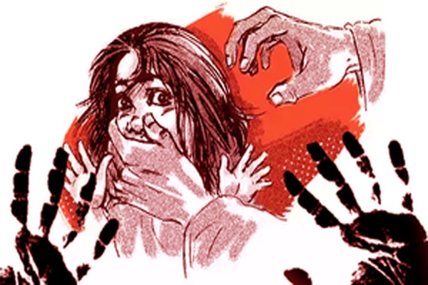 Karnataka man arrested for harassing and raping minor over 6 years after shows her obscene pictures and videos Karnataka man arrested for harassing and raping minor over 6 years after shows her obscene pictures and videos