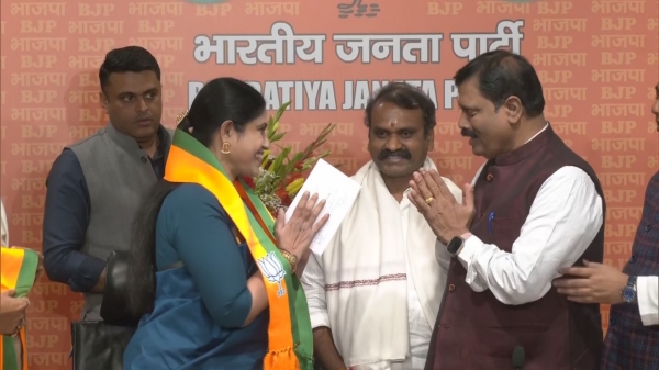 Congress MLA Vijayadharani joined bjp today
