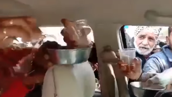 Fact check on video that farmers in Delhi Chalo protest buying alcohol Fact check on video that farmers in Delhi Chalo protest buying alcohol