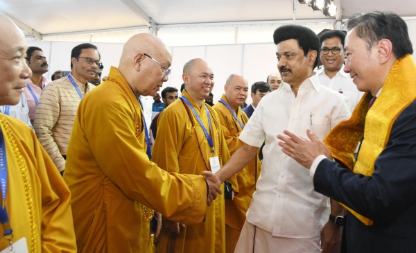 Stalin laid the foundation stone of Vinfast electric vehicle manufacturing plant in Tuticorin district with an investment of Rs 4000 crore