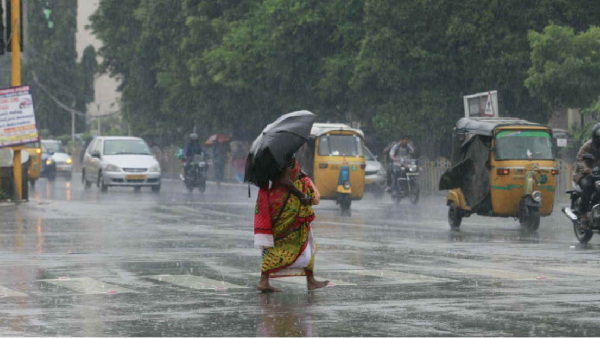 Chennai Met said that there is a chance of rain in Tamil nadu today 