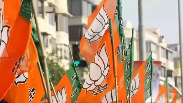 AMMK Sent 22 lok sabha constituencies wishlist to bjp delhi leadership AMMK Sent 22 lok sabha constituencies wishlist to bjp delhi leadership