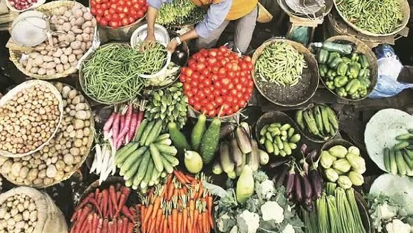 Poondu, Vegetable prices hike in Tamil Nadu hit consumers hard Poondu, Vegetable prices hike in Tamil Nadu hit consumers hard