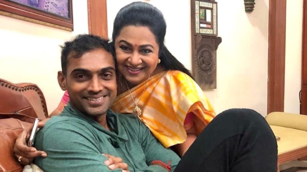 Actor Sarathkumar broke the family secret Radhika and her son have a problem