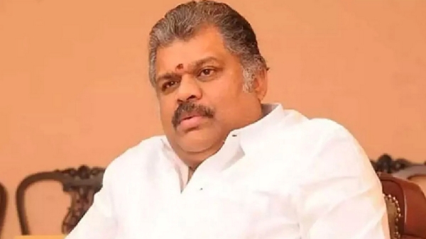 TMK GK Vasan meets AIADMK General Secretary Edappadi Palaniswami 