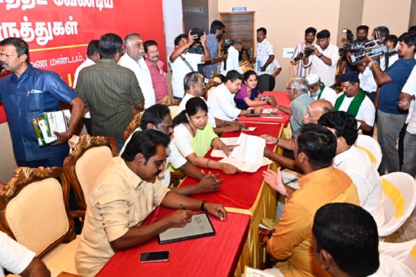 Kanimozhi says that Centre has not released even one paise for disaster relief 