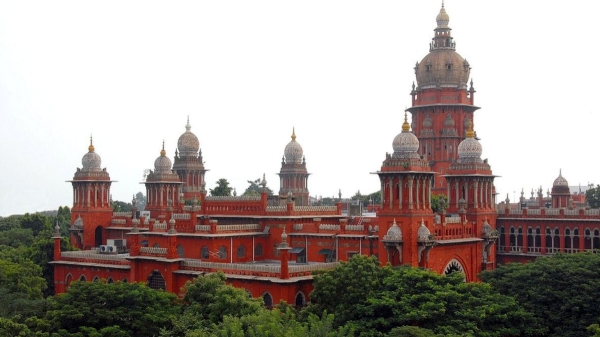 Madras High Court ban on the construction of a famous private hospital in Alwarpet, Chennai Madras High Court ban on the construction of a famous private hospital in Alwarpet, Chennai
