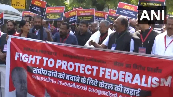Kerala govt to protest against Union Govt at Delhi Jantar Mantar with DMK support