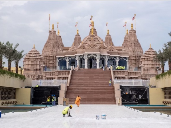 Prime Minister Modi will inaugurate a Hindu temple in Abu Dhabi, United Arab Emirates on the 14th Prime Minister Modi will inaugurate a Hindu temple in Abu Dhabi, United Arab Emirates on the 14th