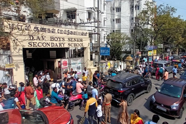 Police are gathering info on old criminal list who gave Bomb threat to Chennai schools Police are gathering info on old criminal list who gave Bomb threat to Chennai schools
