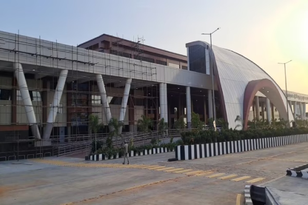 Kilambakkam bus stand and ration card issue has caused problems for DMK government 