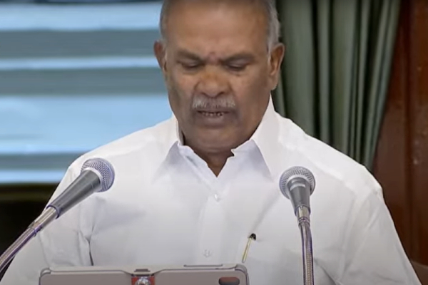 Tamil Nadu Assembly budget : Speaker Appavu took over the house as Governor RN Ravis did not complete his speech Tamil Nadu Assembly budget : Speaker Appavu took over the house as Governor RN Ravis did not complete his speech