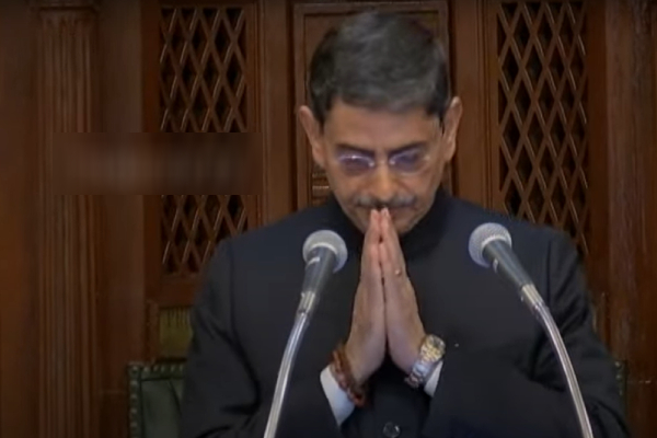 How did Minister Duraimurugan bring resolution against governor RN Ravi 