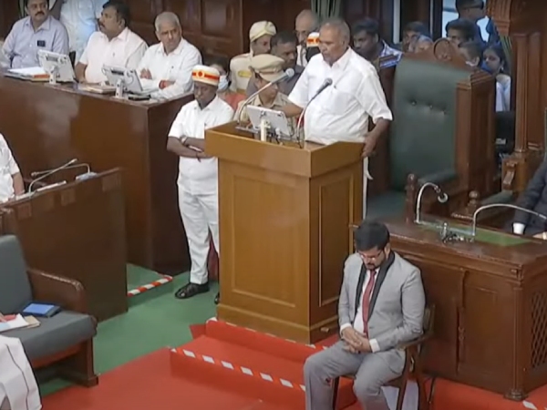  Edappadi palanisamy criticizes speaker appavu for speaking about Assembly legacy