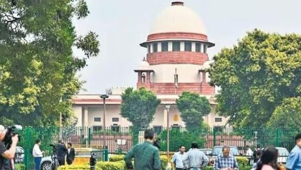 Supreme court points two deprecation acts by election officer Anil Masih in Chandigarh Mayor election 