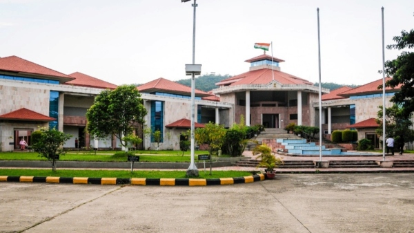 It is reported that the Manipur High Court will withdraw the directive due to the violence 