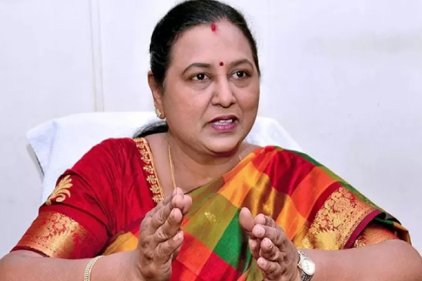 AIADMK trying hard to convince DMDK to break BJP alliance talks in Lok Sabha elections 2024 AIADMK trying hard to convince DMDK to break BJP alliance talks in Lok Sabha elections 2024