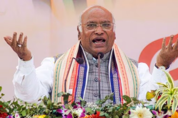 Like Rahul Gandhi Congress president Mallikarjun Kharge will be gets Z plus security by the CRPF 