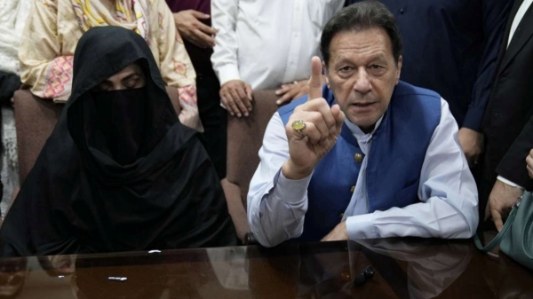 Pakistan court given 7 year jail term to Imran Khan and his 3rd wife Bushra Bibi for their illegal marriage 