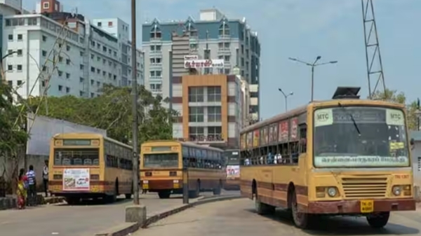 Transport Corporation ordered to take departmental action in case of woman falling into bus hole in Chennai Transport Corporation ordered to take departmental action in case of woman falling into bus hole in Chennai