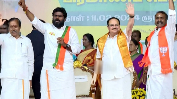 BJP Chief JP Nadda wears Dhosti and Shirt and participated BJP rally BJP Chief JP Nadda wears Dhosti and Shirt and participated BJP rally