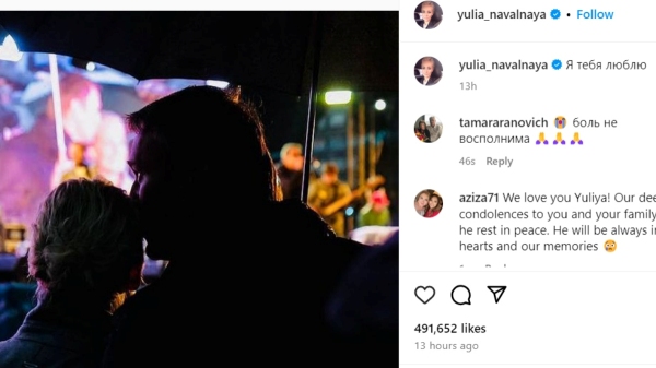 What is the first post of Putin Critic Alexei Navalny Wife After her Husbands Death 