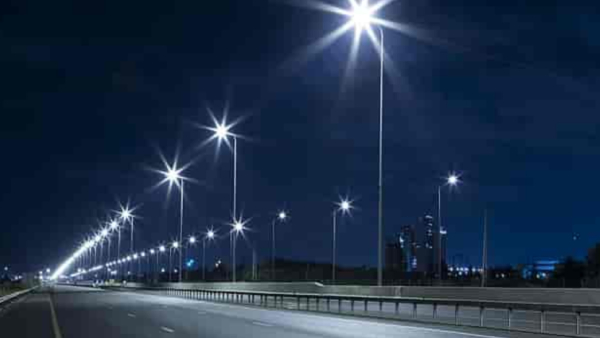Chennai Bangalore got solar lights amid its Expressway works 