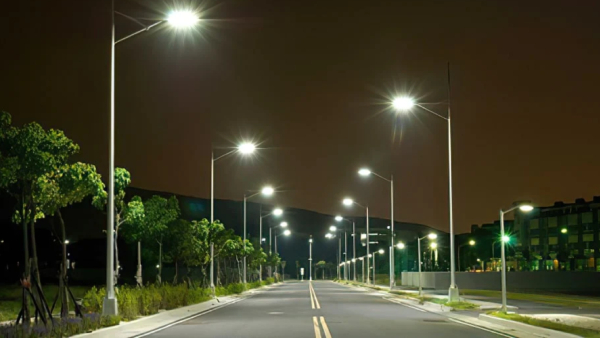 Chennai Bangalore got solar lights amid its Expressway works 