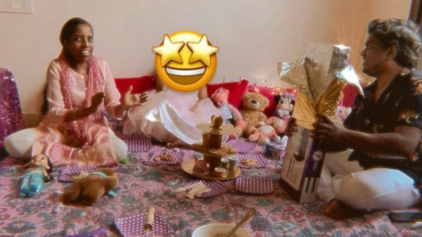  Singer Bhavatarinis brother Yuvan has published a photo taken with his sister