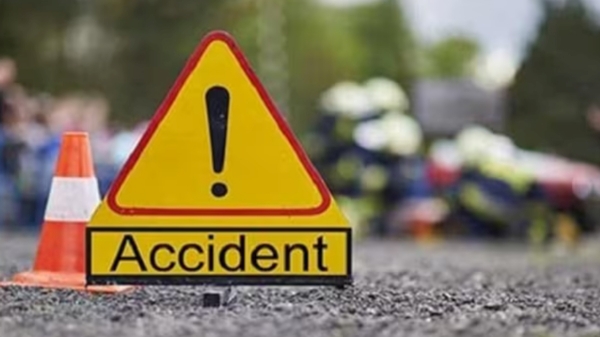 14 killed in pickup truck overturn accident in Madhya Pradesh 