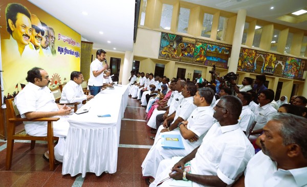 DMK executives who complained to Udhayanidhi about the ministers 