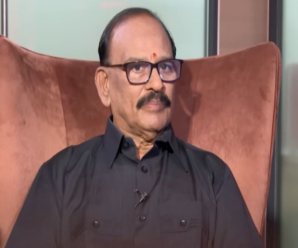 An officer who was avenged by Jayalalitha for helping Vijay An officer who was avenged by Jayalalitha for helping Vijay