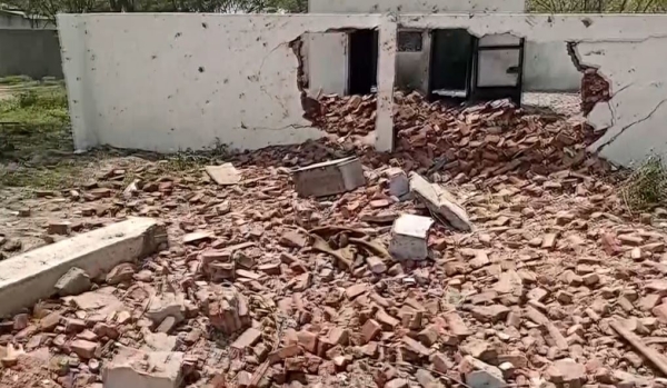 10 killed in firecracker factory accident in Virudhunagar Vembakkottai Factory, Foreman Arrested 10 killed in firecracker factory accident in Virudhunagar Vembakkottai Factory, Foreman Arrested