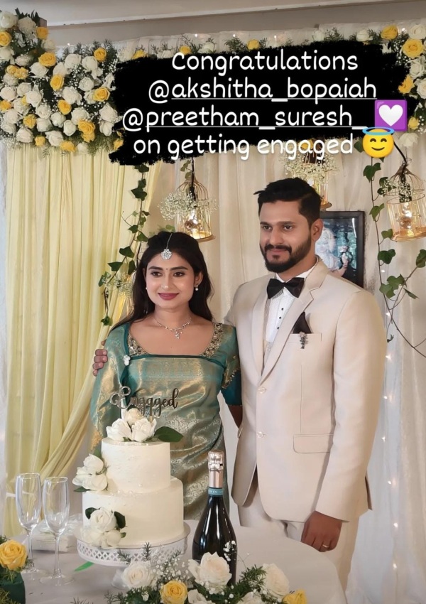 tamilum saraswathiyum serial Actress Akshitha Engagement