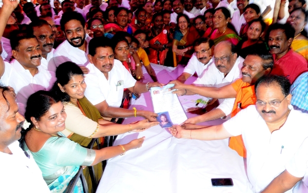 Kanimozhi seeking MP seat to be re contest in Tuticorin Constituency