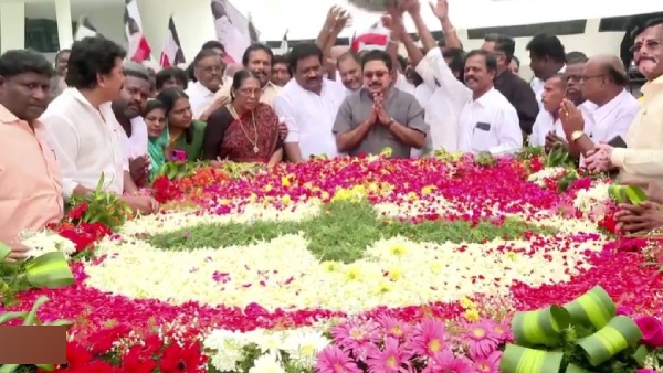 TTV Dhinakaran can prevent AIADMK victory in 10 constituencies