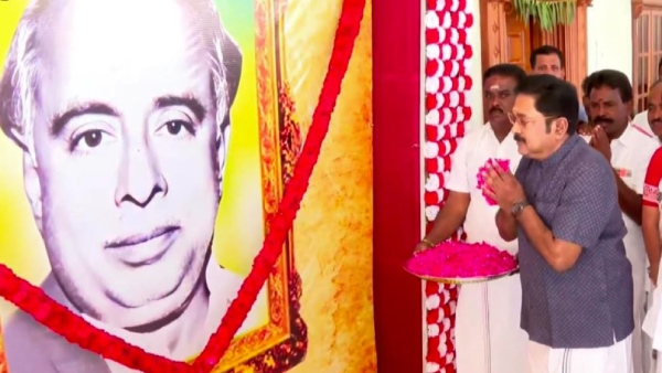 TTV Dhinakaran can prevent AIADMK victory in 10 constituencies