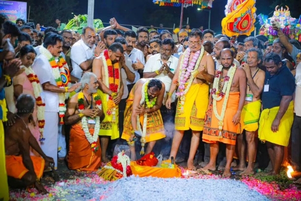 Thousands of Devotees throng in ritual of walking on embers at Erode Bannari Amman Temple