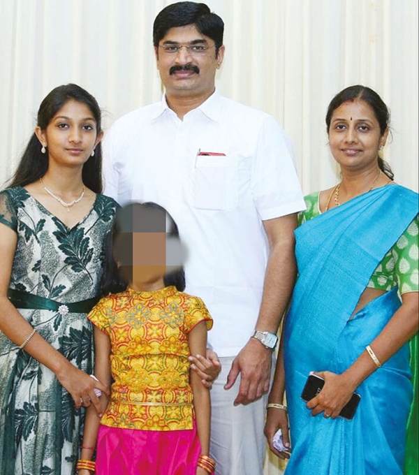 4 members of the same family committed suicide due to debt problems in Coimbatore